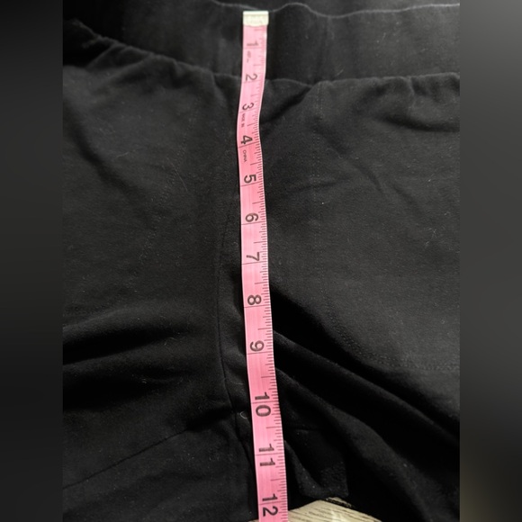 Torrid women’s 2X leggings cropped black with 2 front pockets sit at waist EUC - Picture 9 of 10